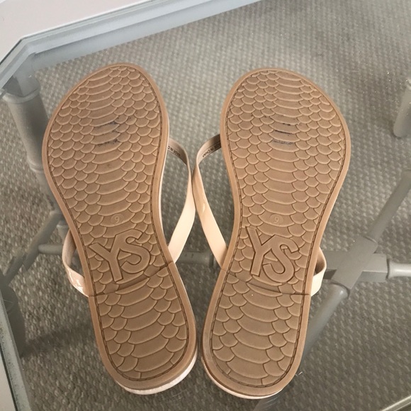 Flip flops - Picture 3 of 3